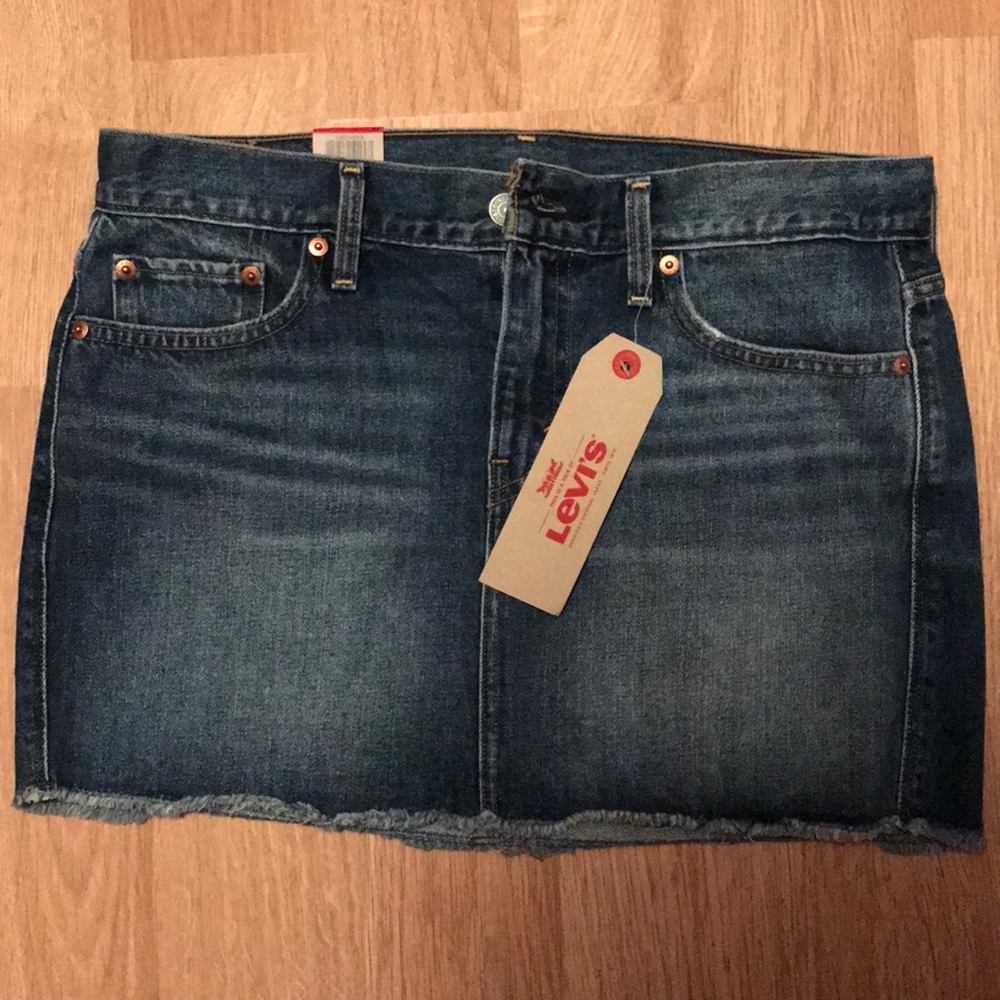 Levi Denim Skirt size 27